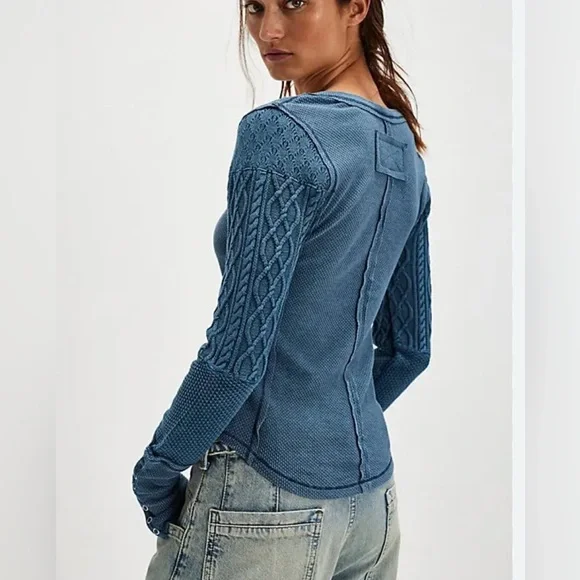 NWT Free People twisted cable button cuff Henley shirt- Medium, navy blue - Picture 2 of 6